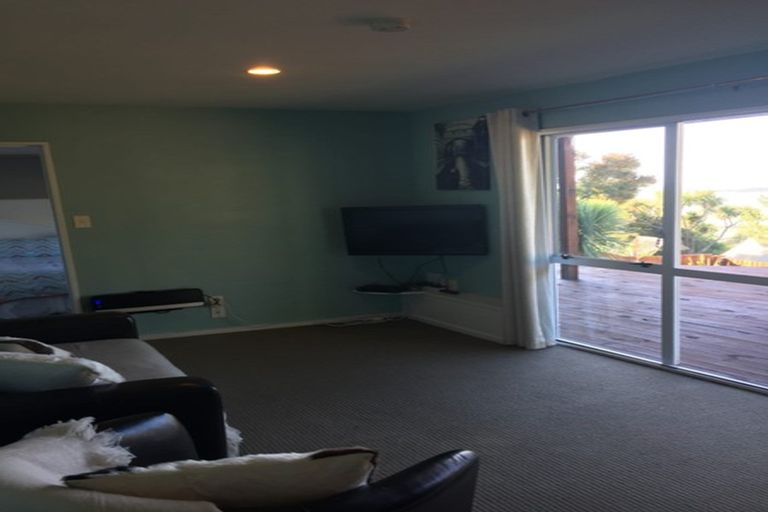 Photo of property in 17 Selleck Street, Mount Pleasant, Christchurch, 8081