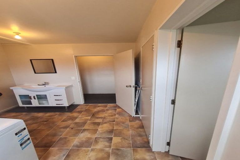 Photo of property in 25 Vicki Street, Sockburn, Christchurch, 8042