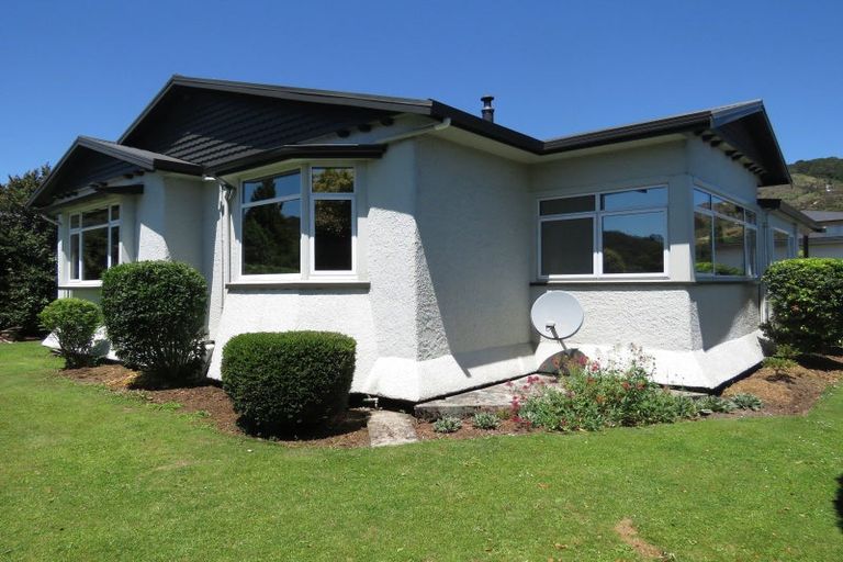 Photo of property in 15 Sinnamon Street, Reefton, 7830