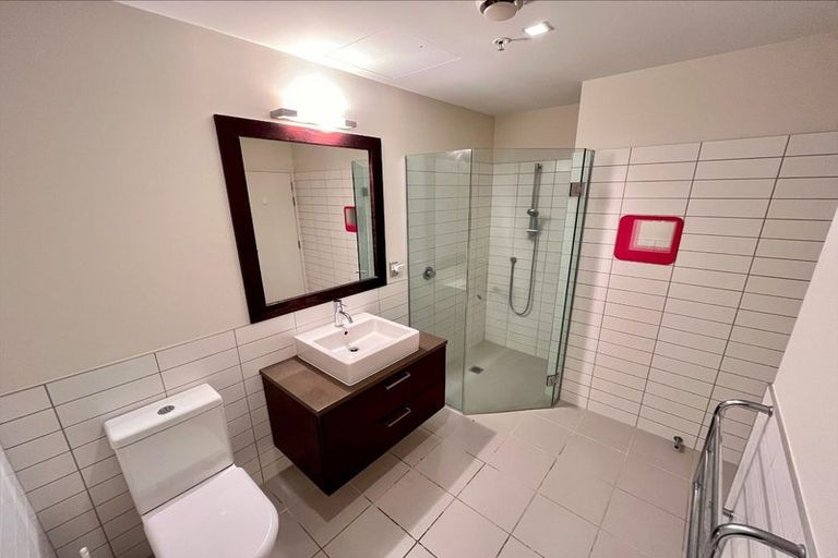 Photo of property in Chews Lane Apartments, 11h/9 Chews Lane, Wellington Central, Wellington, 6011