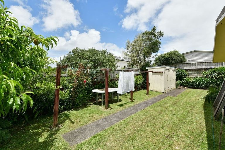 Photo of property in 2/3 Miro Street, Helensville, 0800
