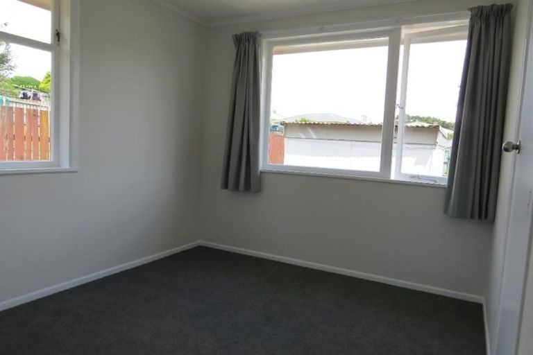 Photo of property in 25 Natone Street, Waitangirua, Porirua, 5024