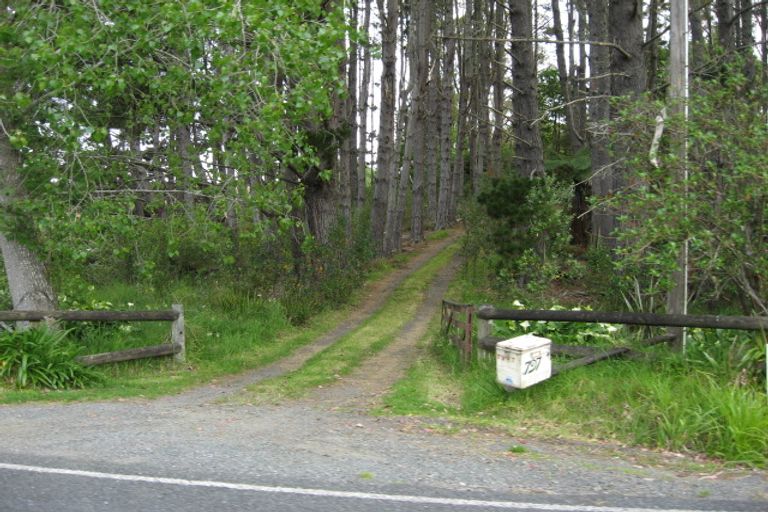 Photo of property in 797 Old North Road, Waimauku, 0882