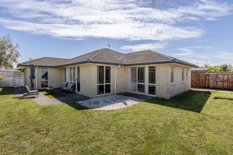 Photo of property in 106 Doncaster Drive, Papamoa Beach, Papamoa, 3118