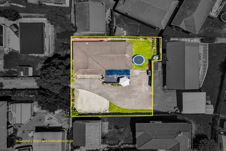 Photo of property in 1/541 Swanson Road, Ranui, Auckland, 0612