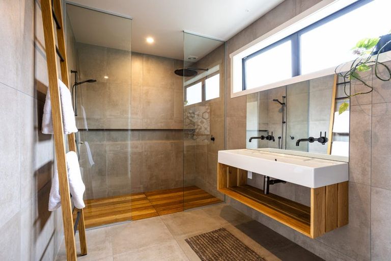 Photo of property in 5 Regent Street, Lower Shotover, Queenstown, 9304
