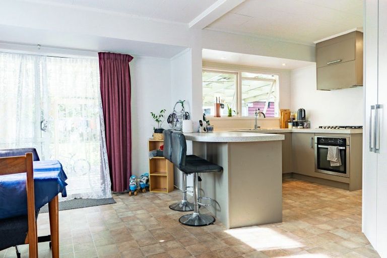 Photo of property in 88 Atkinson Avenue, Otaki Beach, Otaki, 5512