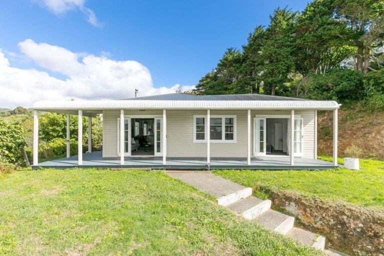 Photo of property in 38 Monowai Road, Johnsonville, Wellington, 6037