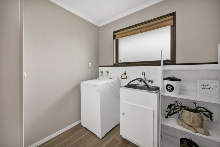 Photo of property in 77a Dixon Avenue, Hawera, 4610