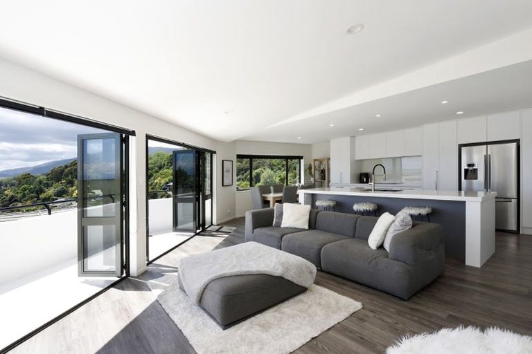 Photo of property in 16 Windleborn Place, Richmond, 7020