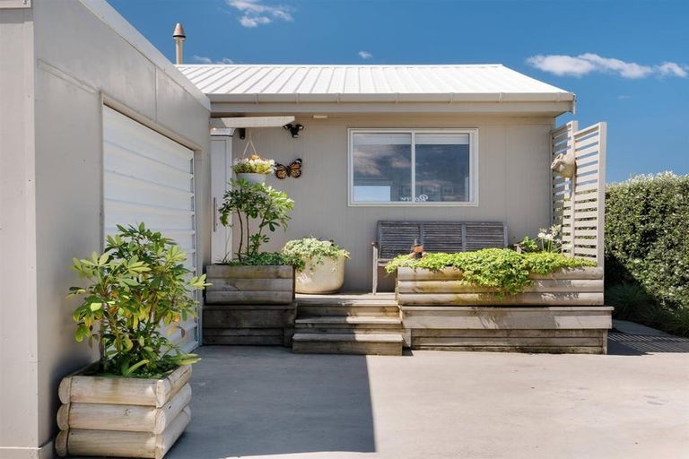 Photo of property in 151 Pukehina Parade, Pukehina, Te Puke, 3189