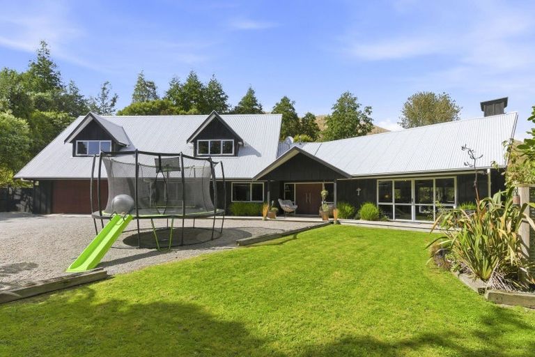 Photo of property in 132 Maui Pomare Road, Nikau Valley, Paraparaumu, 5032