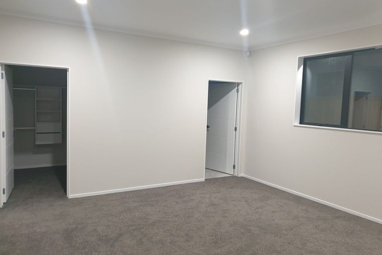 Photo of property in 8 Tawhiti Road, Pukekohe, 2120