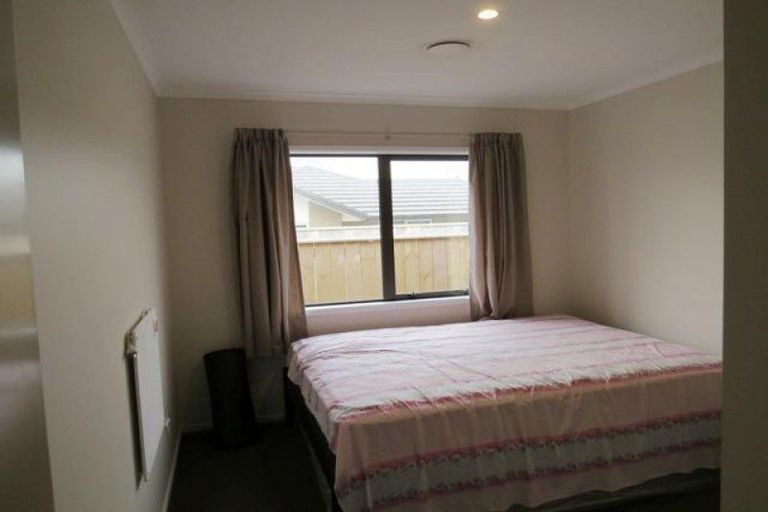 Photo of property in 35 Cyrus Street, Whalers Gate, New Plymouth, 4310