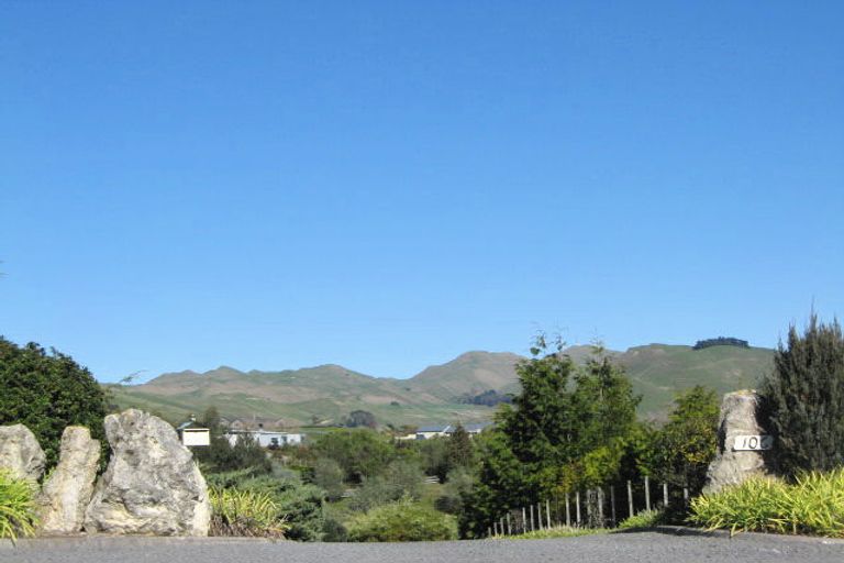 Photo of property in 106 Kopanga Road, Havelock North, 4130