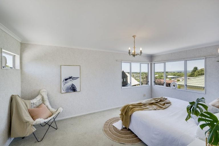 Photo of property in 76b Churchill Drive, Taradale, Napier, 4112