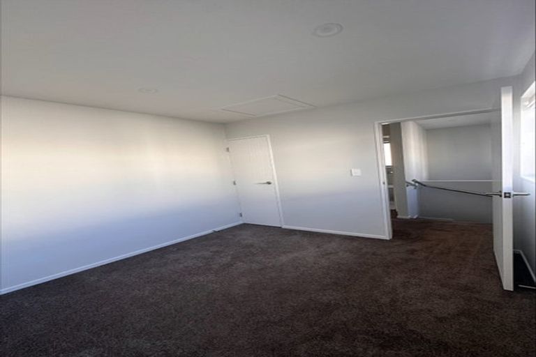 Photo of property in 3 Arapapa Road, Papakura, 2110