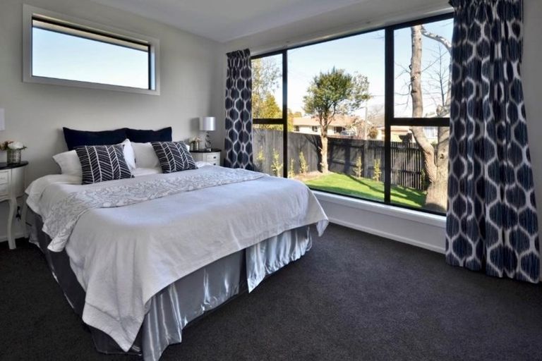 Photo of property in 445 Mairehau Road, Parklands, Christchurch, 8083