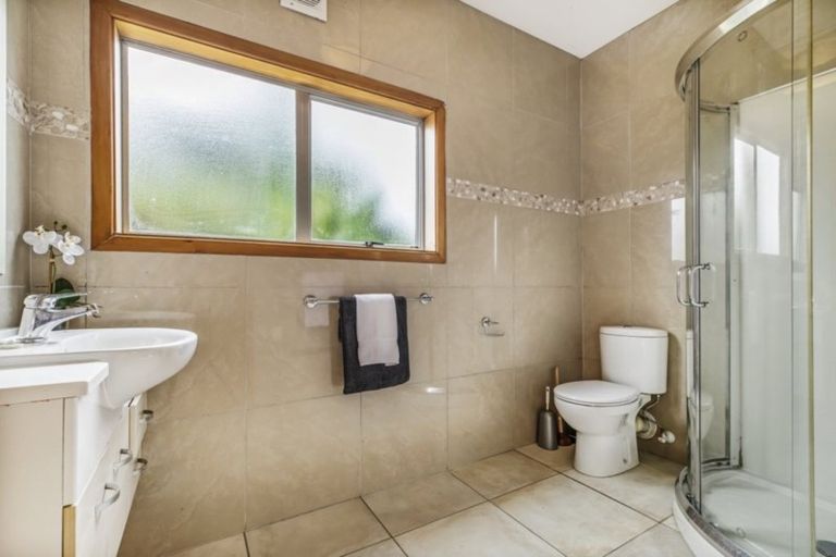 Photo of property in 264 Titirangi Road, Titirangi, Auckland, 0604