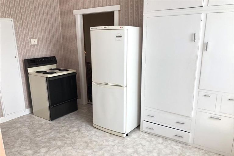 Photo of property in 63 Morley Street, New Plymouth, 4310