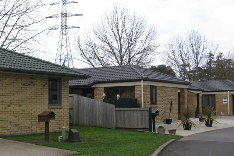 Photo of property in 16 Archer Court, Hamilton East, Hamilton, 3216