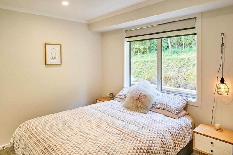 Photo of property in 4 Hull Place, Whitby, Porirua, 5024