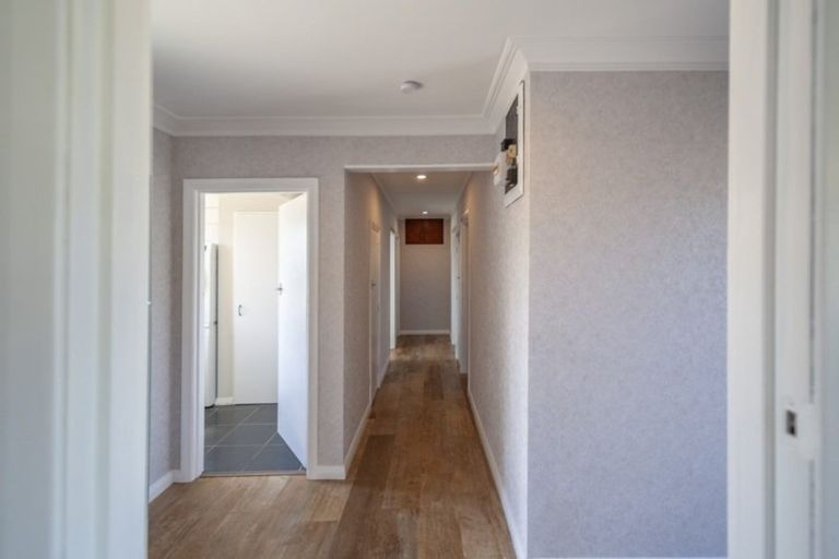 Photo of property in 15 Puketapu Road, Taradale, Napier, 4112