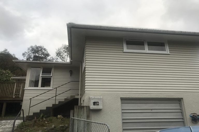 Photo of property in 46 Rawhiti Street, Stokes Valley, Lower Hutt, 5019