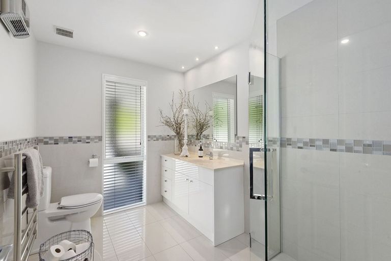 Photo of property in 36 Wroxton Terrace, Merivale, Christchurch, 8014