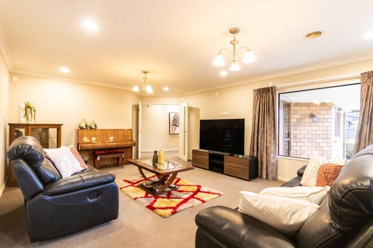 Photo of property in 51 Marne Street, Hokowhitu, Palmerston North, 4410