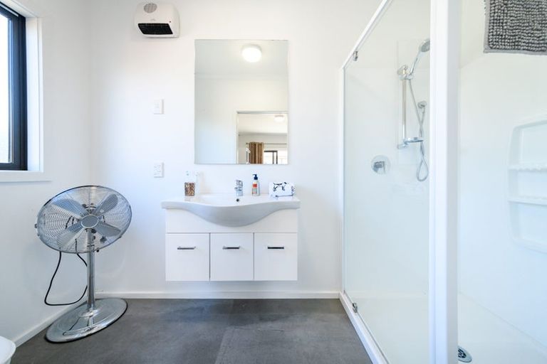 Photo of property in 26 Milverton Avenue, Hokowhitu, Palmerston North, 4410