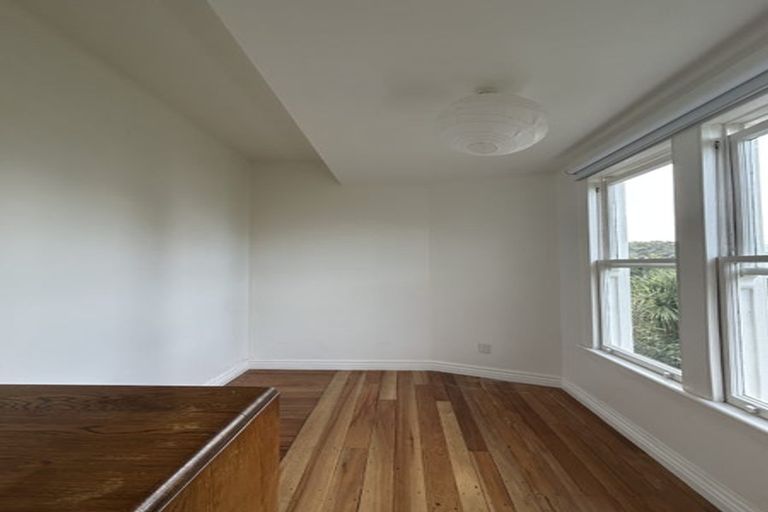 Photo of property in 61 Central Terrace, Kelburn, Wellington, 6012