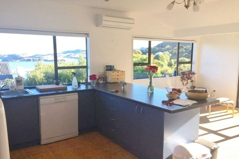 Photo of property in 35 Cornwall Road, Lyttelton, 8082