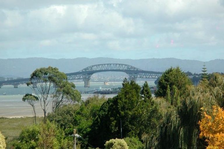 Photo of property in 79 Lake Road, Devonport, Auckland, 0622