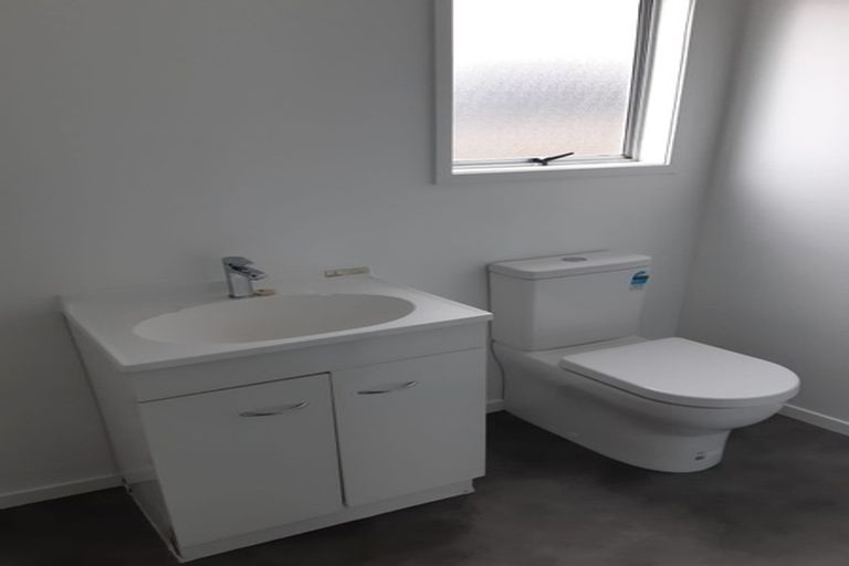 Photo of property in 12 Ruawai Road, Mount Wellington, Auckland, 1060