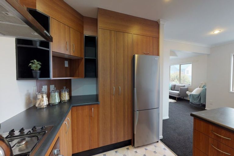 Photo of property in 17 Sirsi Terrace, Broadmeadows, Wellington, 6035