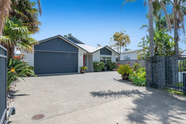 Photo of property in 20 Manly Park Avenue, Manly, Whangaparaoa, 0930