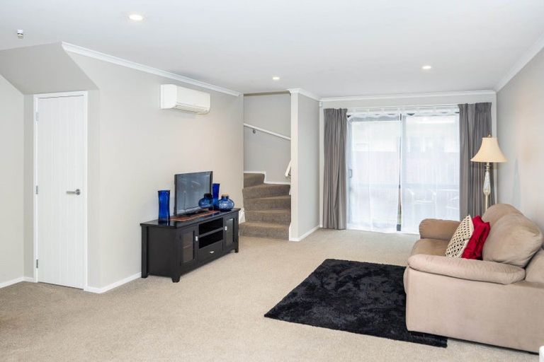 Photo of property in 2/30 Willoughby Street, Whitiora, Hamilton, 3200