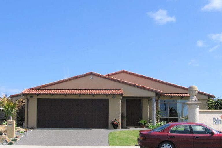 Photo of property in 14 Palm Springs Boulevard, Papamoa Beach, Papamoa, 3118