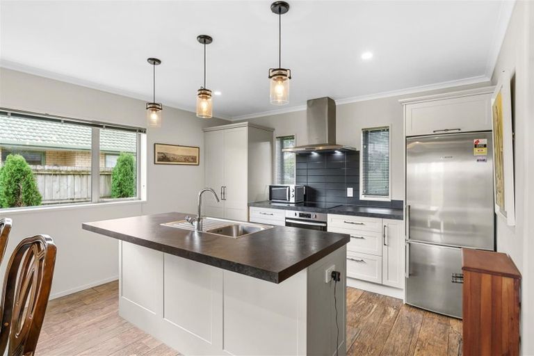 Photo of property in 24 South Road, Waipu, 0510