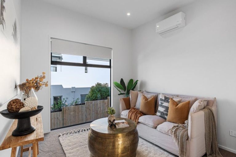 Photo of property in 1024b Papamoa Beach Road, Papamoa Beach, 3118