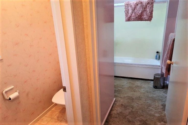 Photo of property in 1/52 Middlepark Road, Sockburn, Christchurch, 8042