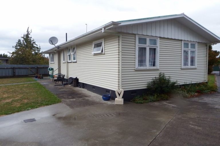 Photo of property in 1 Oaklea Avenue, Marton, 4710