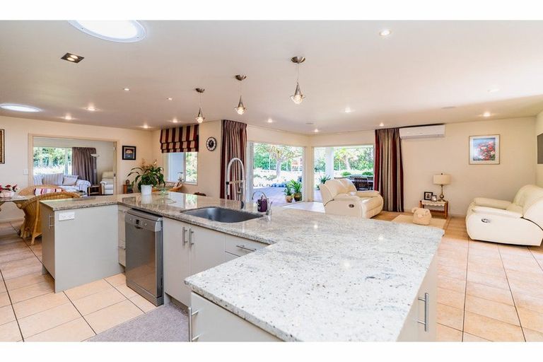 Photo of property in 32 Blue Marlin Drive, Kerikeri, 0230