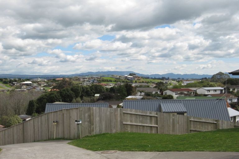 Photo of property in 12 Zachary Place, Welcome Bay, Tauranga, 3112