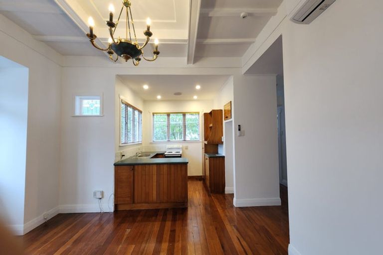 Photo of property in 10a Arawa Street, New Lynn, Auckland, 0600