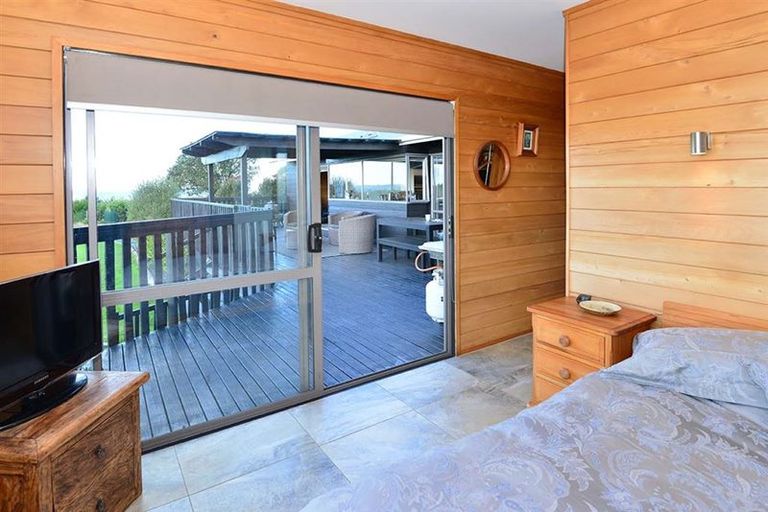 Photo of property in 368 Evans Road, South Head, Helensville, 0874
