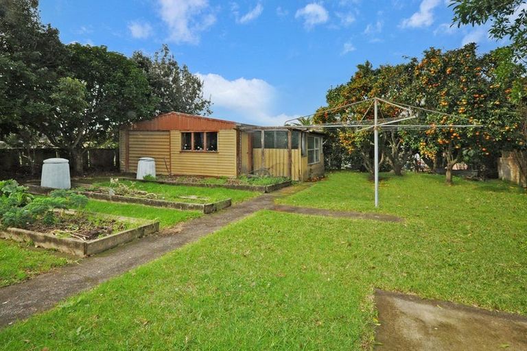 Photo of property in 28 Grassways Avenue, Pakuranga, Auckland, 2010