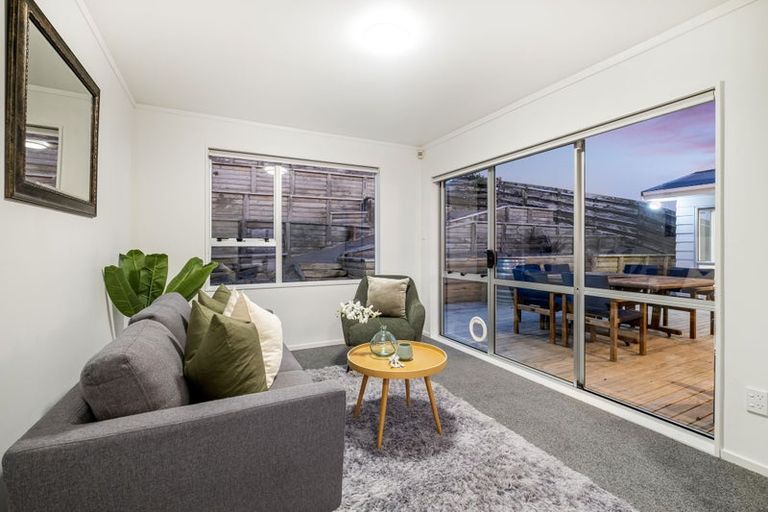Photo of property in 6 Tregear Place, Camborne, Porirua, 5026
