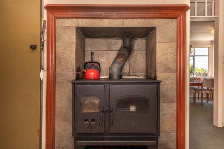 Photo of property in 6 Main Rd Ngakawau, Ngakawau, 7824